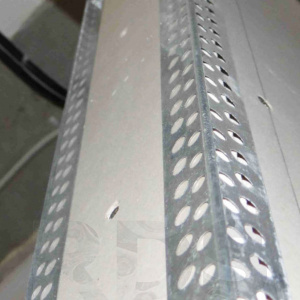 Уголок перфорированный алюминиевый, 3м, 25х25 мм - фото