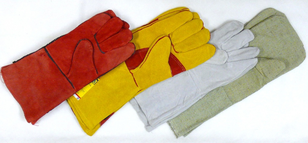 Разновидности специальных перчаток - фото