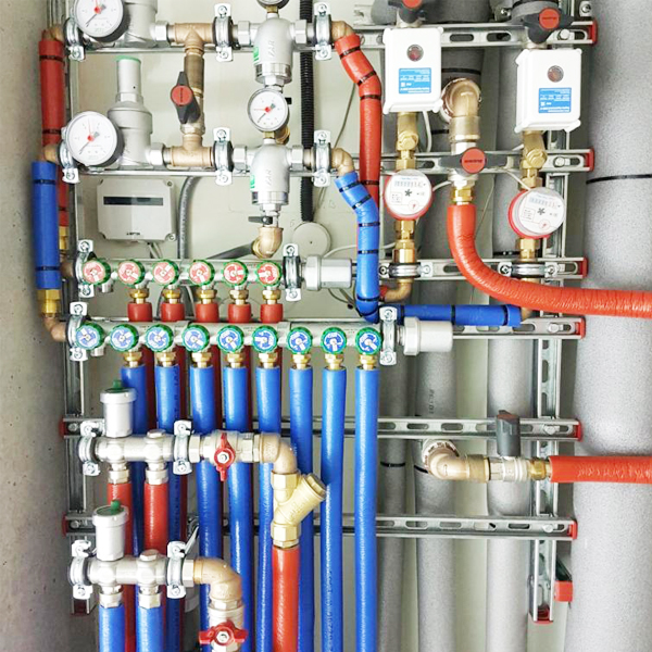 Коллекторы для систем водоснабжения - фото